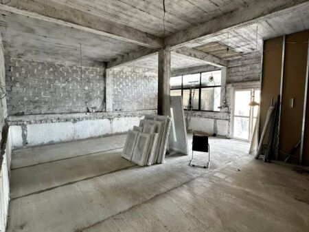 Jepet me Qera Magazine - Sauk i Ri, Tirane