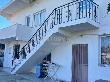 Casa Privata su 2 Piani in Vendita sulla Spiaggia, Durrës