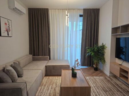 Appartamento 1+1 in Vendita in Via Mine Peza, Tirana
