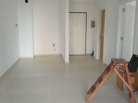 Jepet me qera ambient për biznes tek Kongresi i Manastirit, vetëm 500 €