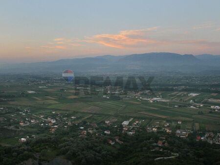 Truall - Për Shitje - Fushë Prezë, Tiranë