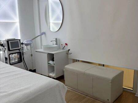 ATTIVITÀ IN VENDITA 90 M2 BLOCCO 55.000 EURO FH-94706