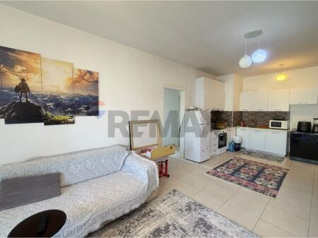 APARTAMENT 2+1 PER SHITJE NE KINOSTUDIO