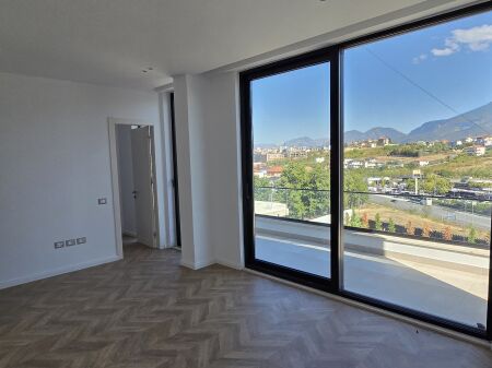 🏡 VILLA SU 3 PIANI IN VENDITA CON TERRAZZA | MJULL-BATHORE, TEG