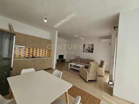 FOR RENT 2+1 APARTMENT IN YZBERISHT!