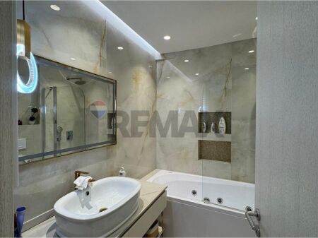 Appartamento - In Vendita - Via delle Barricate, Tirana 440.000 €