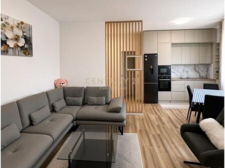 Shitet, Apartament 1+1, Oasis Residence, Tiranë.