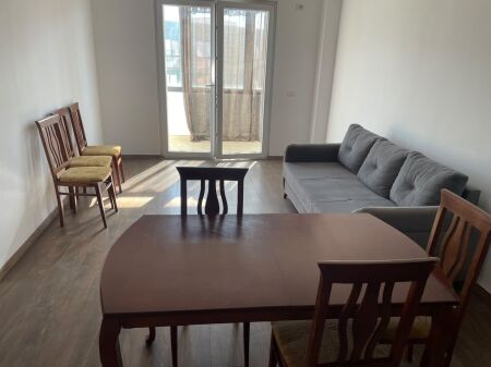 APARTAMENT 2+1+2 + DEPO ME QIRA – PRANË GRAND GALLERY