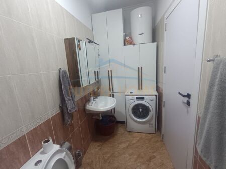 Shitet, Apartament 1+1, Unaza e Re, Tiranë