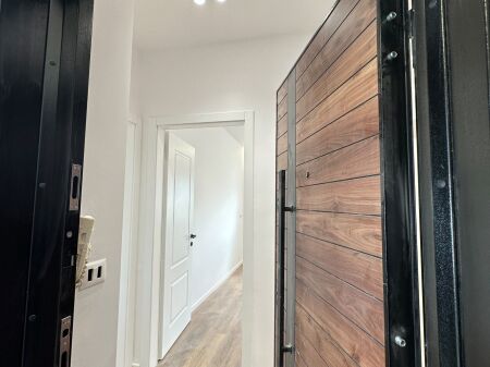 Apartament ne shitje 1+1 te Rr. Bardhyl Xhamllik