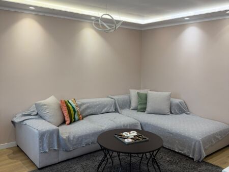 Qera | Apartament 2 + 1 | Brryli | 800 €/muaj