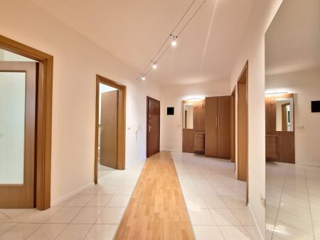 Jepet me qira apartament 2+1 prane RTSH