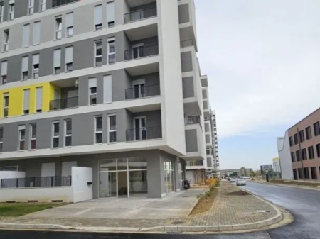 Apartament 2+1 me verandë – te Univers City