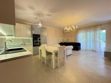 VENDIAMO APPARTAMENTO 3+1+2 VICINO AL RADISSON, LAGO ASCIUTTO!
