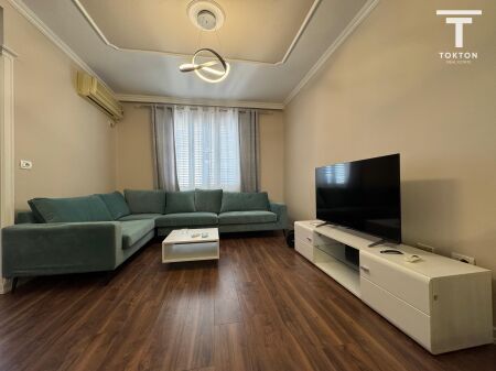 SHITET, APARTAMENT 3+1+2, KOMUNA E PARISIT, TIRANË