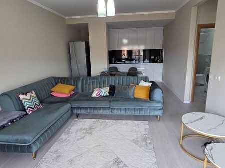 Shitet,Apartament 1+1,Rruga e Ullishtes,Liqeni i Thate,Tirane.