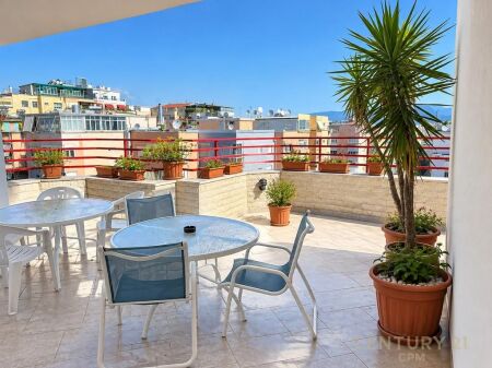 NEL COMUNE DI PARIGI VENDIAMO UN SUPER APPARTAMENTO 2+1+VERANDA VICINO A KIKA 1  !