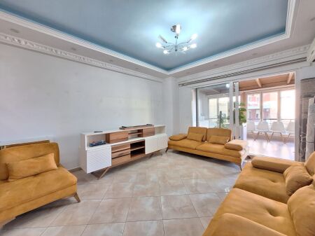 VENDESI APPARTAMENTO 2+1 CON VERANDA CHIUSA – BOTANIKU