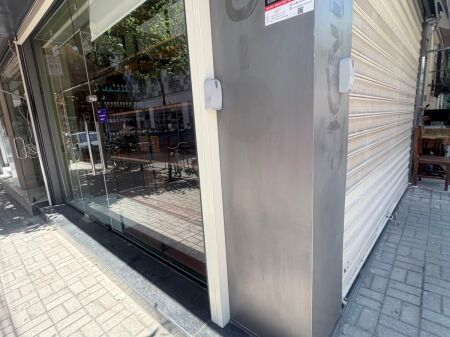 Shitet dyqan te Pazari i Ri, 24 m2