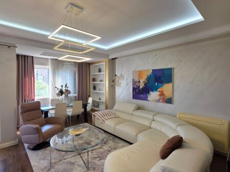 Shitet apartament 2+1+2+Ballkon tek Liqeni i Thate (pa malore)  ! 3k metri !