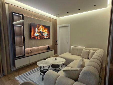 APARTAMENT ME QERA 2+1 BULEVARDI I RI 80.000 LEKE FH-95122