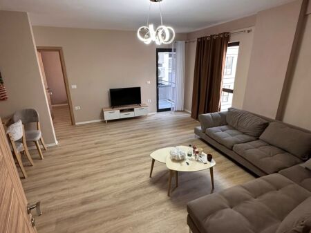 Appartamento 2+1 in vendita in Via 5-Maji.