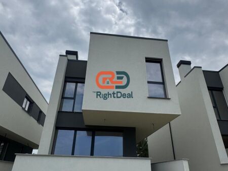 Nel Golfo di Lalzi, Vendesi Villa Individuale nel Complesso Turquoise Marina!