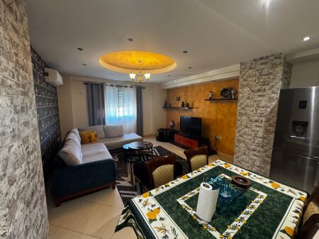 Jepet me qera apartament 2+1 stadiumi air albania