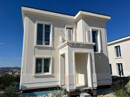 VENDIAMO VILLA INDIPENDENTE – ROLLING HILLS LAGO !!