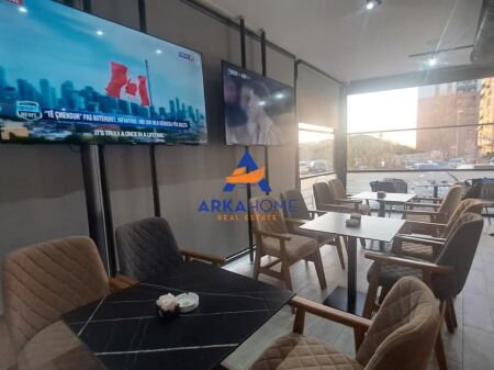 JEPET LOKAL ME QERA 120 M2 "KOMPLEKSI FRATARI, ASTIR" 1000 EURO