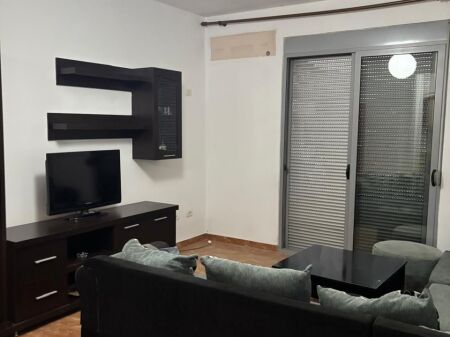 Qera | Apartament 2 + 1 | Bryli materniteti ri | 600 €/muaj