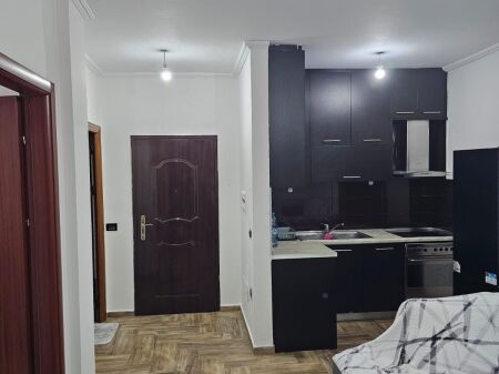 Apartment 2+1 for rent in Astir / Yzberisht