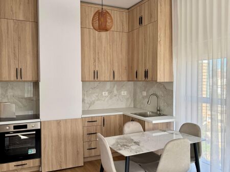 Affitto | Apartament 1 + 1 | Rezidenca Kadiu | 500 €/mese
