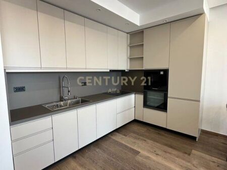 Appartamento 1+1 in affitto presso Golden Residence, a Mine Peza.