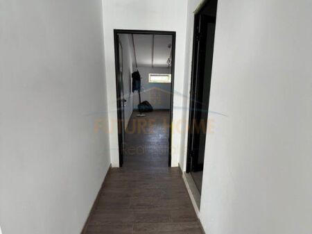 Shitet,Apartament 1+1,Shallvaret, Tiranë.