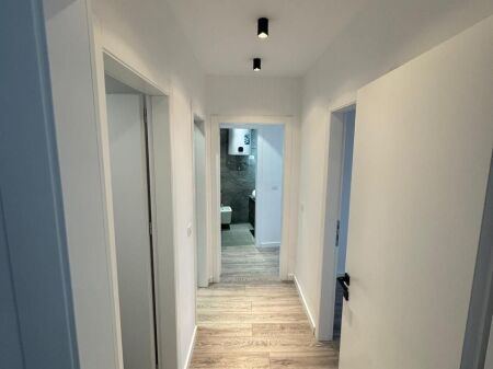 Jepet me qera apartament ne Lake View 2+1 + 2