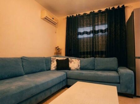 APARTAMENT ME QERA 1+1 RRUGA E ELBASANIT 50.000 LEKE FH-95370