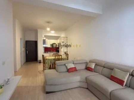 APARTAMENT 2+1 ME QIRA | RRUGA PETI | SALLON I MADH & PARKIM OPSIONAL