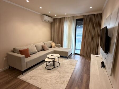Apartament 1+1+🅿️arkim 📍 Liqeni i Thate