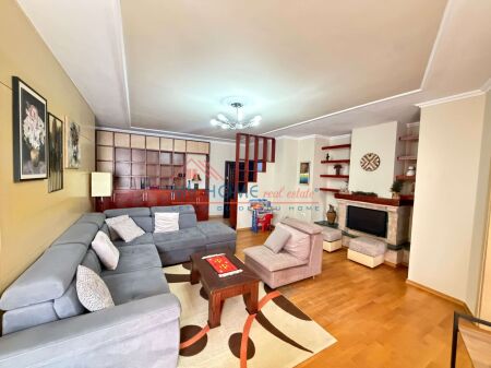 Apartament 2+1 me qera Rruga Barrikadave ne Tirane