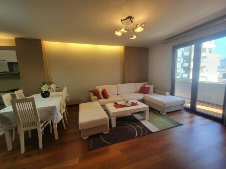 Apartment 2+1+2 for rent Yellow Buildings