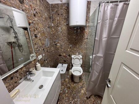 APARTAMENT ME QIRA – PAS LAKE VIEW /Muaj 90,000 Lekë /Muaj