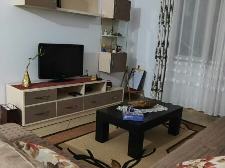 Jepet apartament 1+1 me qira tek Fresku , prane Bar Deus ! 400 leke !