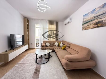 Apartment 2+1+1 for rent near the Summer Market, Beach – Durres