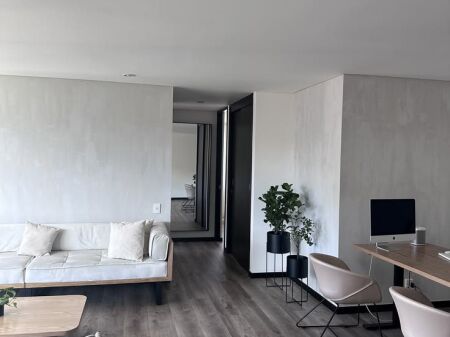 Ne Qender te Tiranes, Jepet me qera apartament modern 1+1.