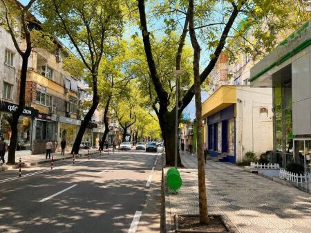 Vendesi negozio in Via Myslym Shyri 550.000 €