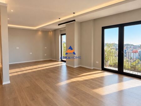 JEPET ZYRË ME QERA 160M2 BRUTO "KOMPLEKSI GARDEN BUILDING,RRUGA E KAVAJES" 2400 EURO (PA POST PARKIMI)
