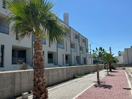 Shitet Apartament 1+1 tek Turquoise Marina – Gjiri i Lalëzit.