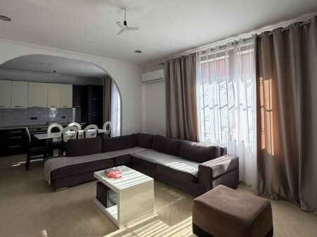 Jepet me qira Apartament 2+1 Vasill Shanto