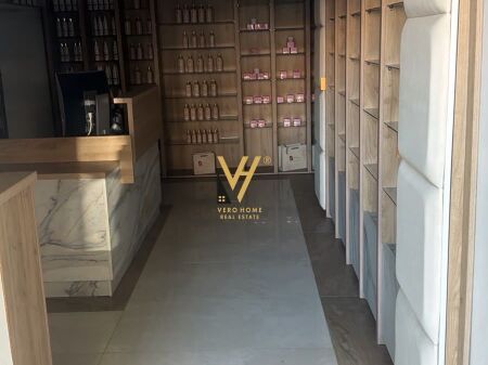 JEPET DYQAN 30 M2 ME QERA NE BLLOK 150.000 LEKE